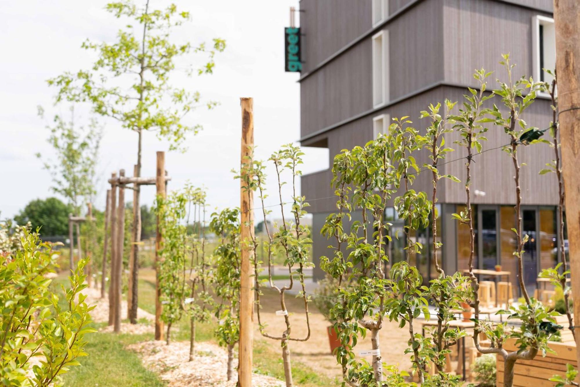 Greet Hotel Rennes Pace ภายนอก รูปภาพ