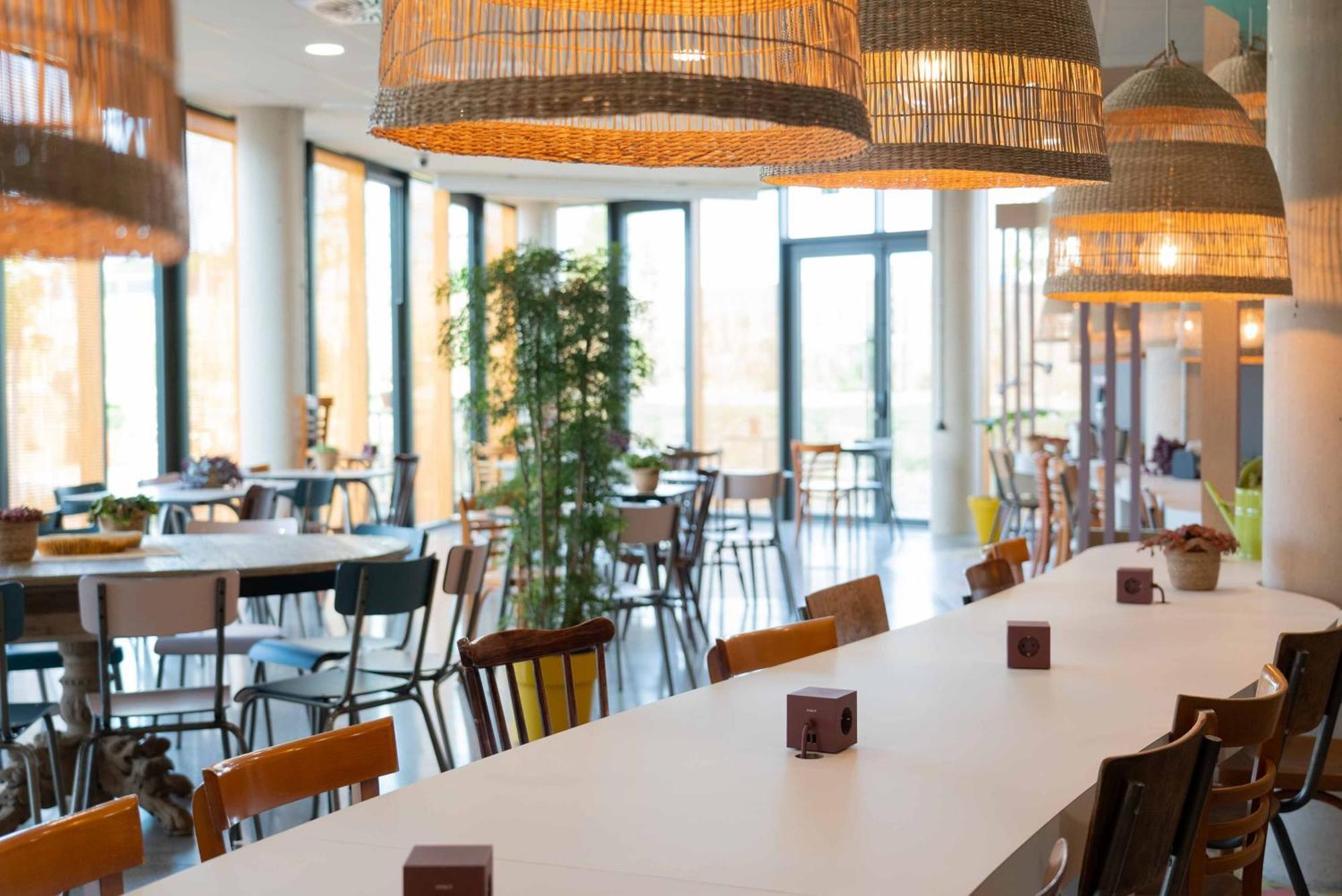 Greet Hotel Rennes Pace ภายนอก รูปภาพ